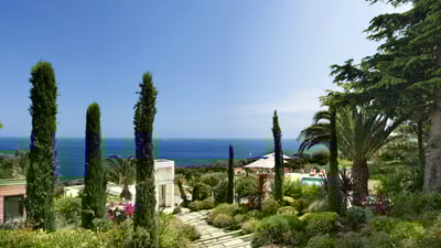 Luxury Villa Photo #7
