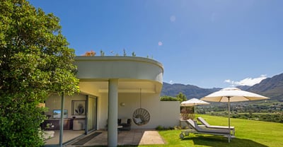 Luxury Villa Photo #4