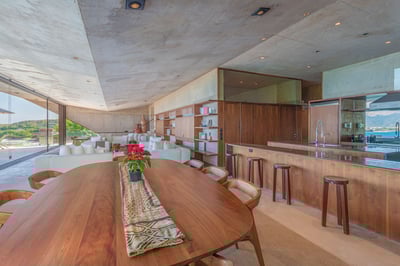 Luxury Villa Photo #29