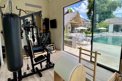 Luxury Villa Photo #23