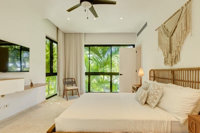 Hacienda A91 - Elegant Tropical Retreat