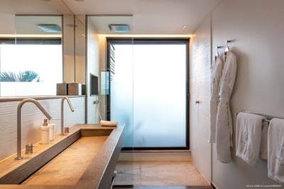 Luxury Villa Photo #52