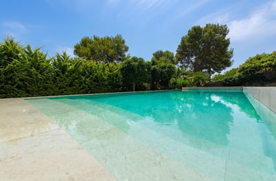 Luxury Villa Photo #4