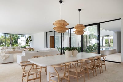 Luxury Villa Photo #11
