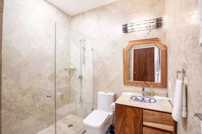 Luxury Villa Photo #35