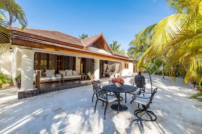Luxury Villa Photo #52