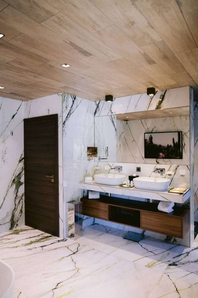 Luxury Villa Photo #18