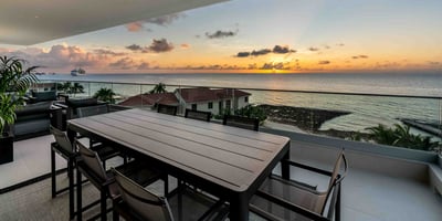 Luxury Villa Photo #3