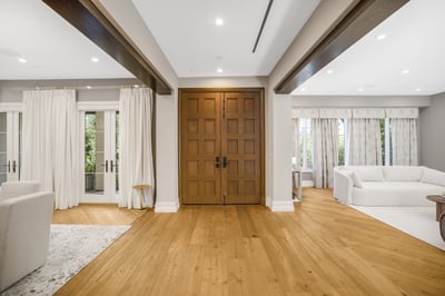 Luxury Villa Photo #17