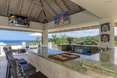 Luxury Villa Photo #11