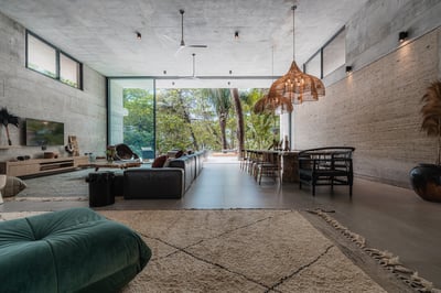 Luxury Villa Photo #32