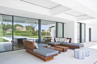 Luxury Villa Photo #4