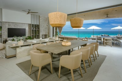 Luxury Villa Photo #22