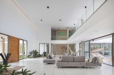 Luxury Villa Photo #26