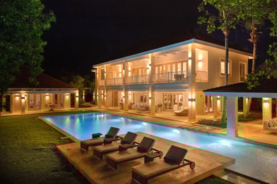 Luxury Villa Photo #6