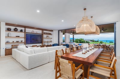 Luxury Villa Photo #7