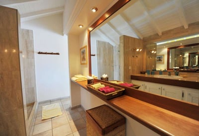 Luxury Villa Photo #18