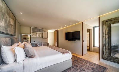 Luxury Villa Photo #25