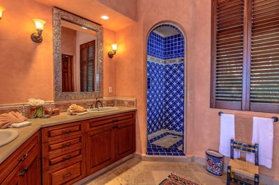 Luxury Villa Photo #19