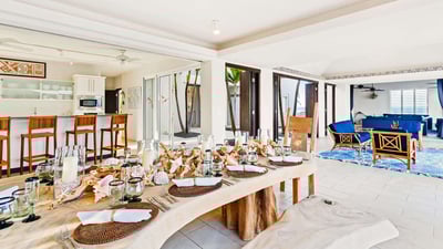 Luxury Villa Photo #11
