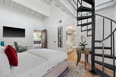 Luxury Villa Photo #51