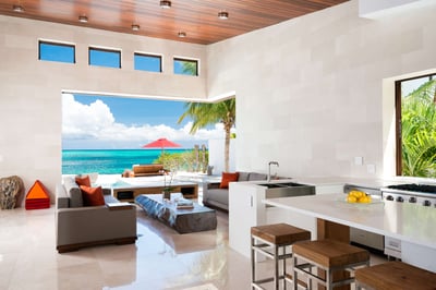 Luxury Villa Photo #9