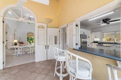 Luxury Villa Photo #14