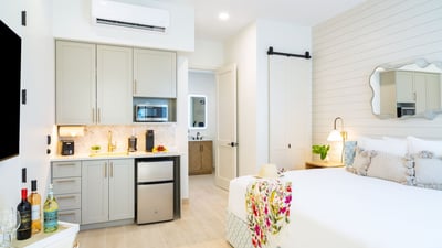 Luxury Villa Photo #6