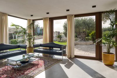 Luxury Villa Photo #24