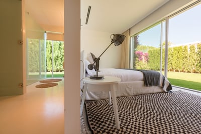Luxury Villa Photo #19