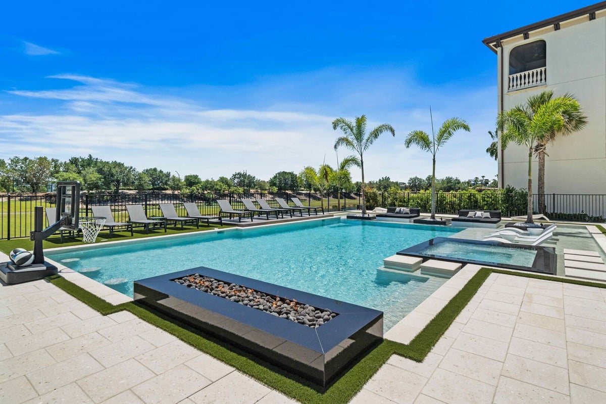 Reunion Royale Retreat