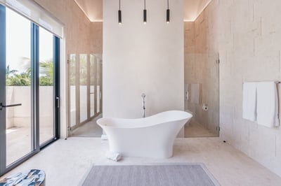 Luxury Villa Photo #44