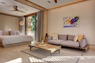 Luxury Villa Photo #37