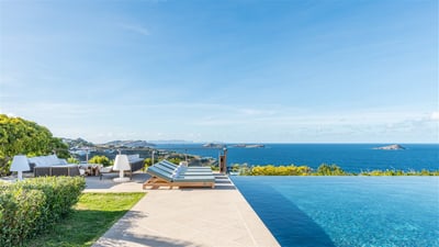 Poolside Terrace