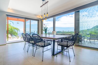 Luxury Villa Photo #37