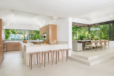 Luxury Villa Photo #22