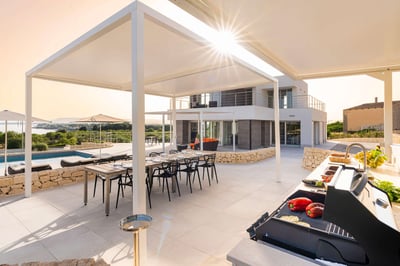 Luxury Villa Photo #12