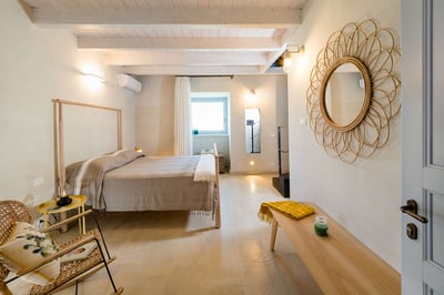 Luxury Villa Photo #41