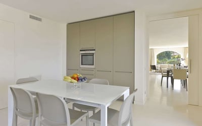 Luxury Villa Photo #23