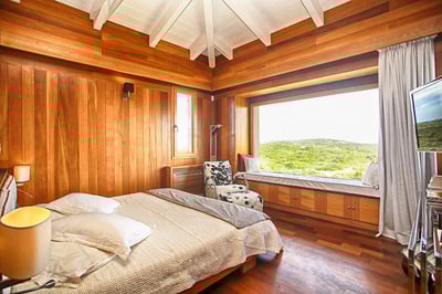 Luxury Villa Photo #15