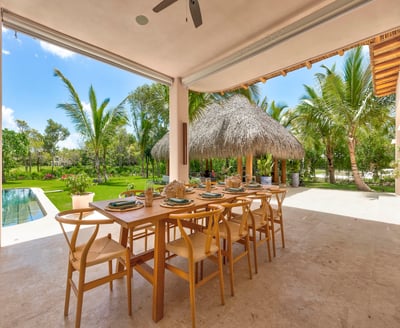 Luxury Villa Photo #8