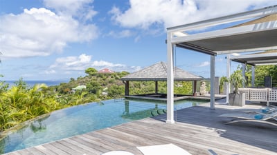 Luxury Villa Photo #5
