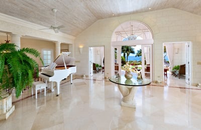 Luxury Villa Photo #13