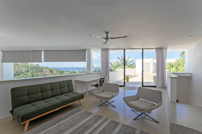 Luxury Villa Photo #24