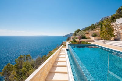 Luxury Villa Photo #10