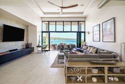 Luxury Villa Photo #29