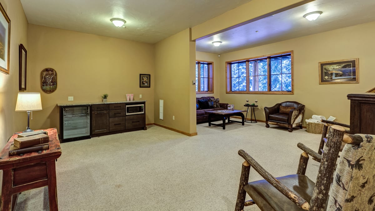 Paradise Meadow Lodge