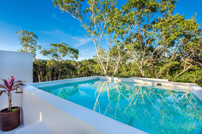 Luxury Villa Photo #5