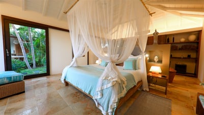Luxury Villa Photo #42