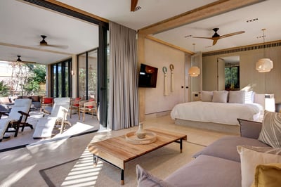 Luxury Villa Photo #28